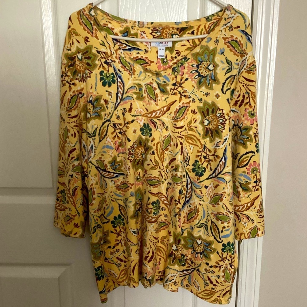 Demin & Co. Tunic Top - Picture 1 of 6